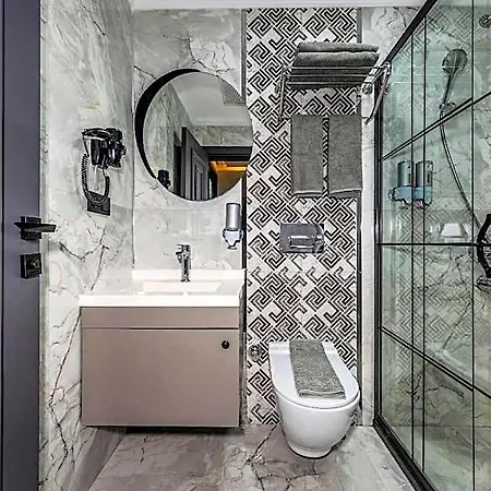Hotel Airgate 3*